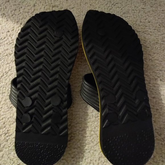Swamisz Yoga Flip Flop - Picture 3 of 4